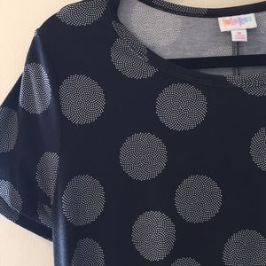Medium LuLaRoe Carly